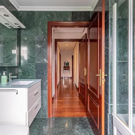 Bilbao Costa Ii With Parking By Aston Getxo