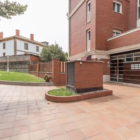 Bilbao Costa Ii With Parking By Aston Guecho